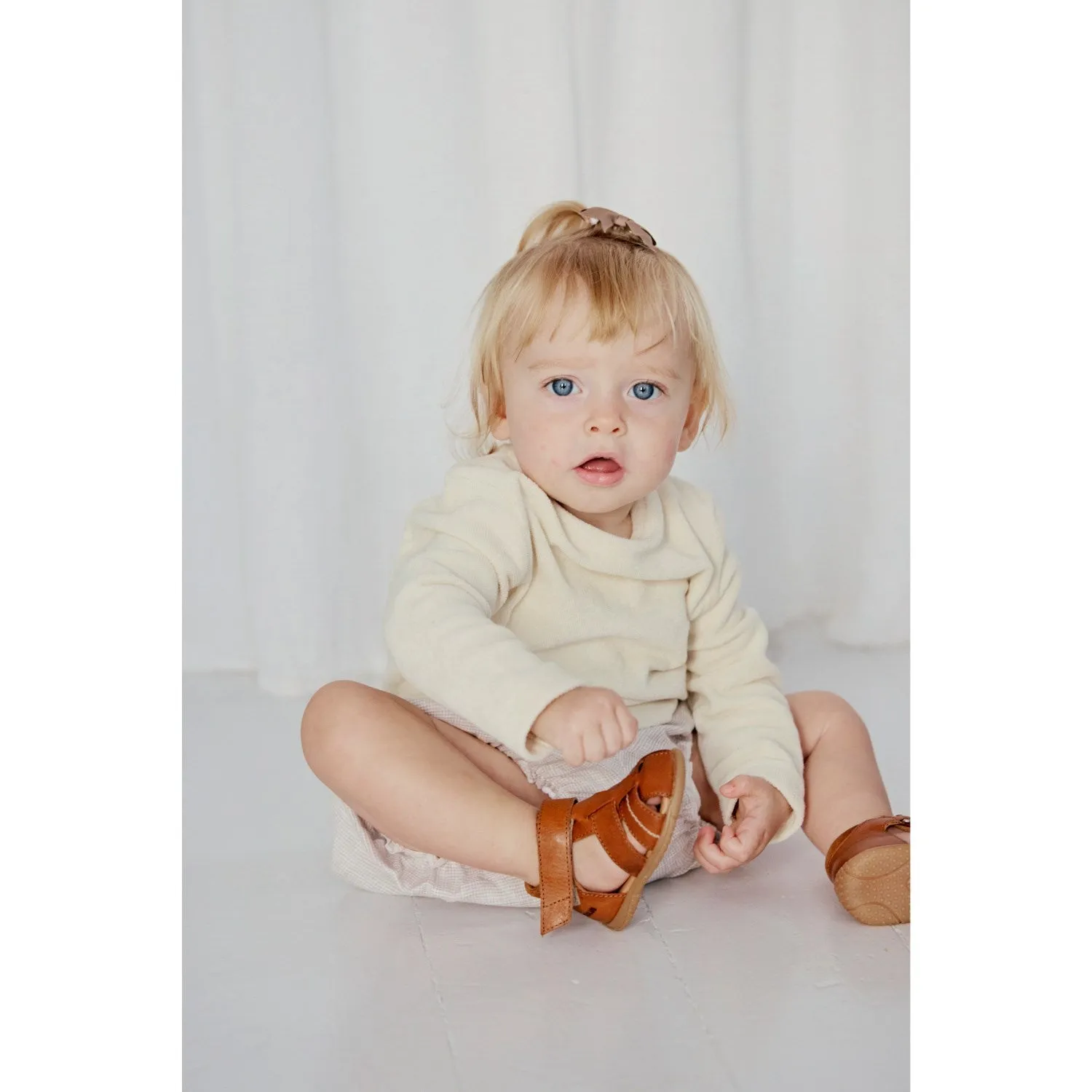 Angulus CAndnac Barnets Første Sandal Med Kontraststikninger