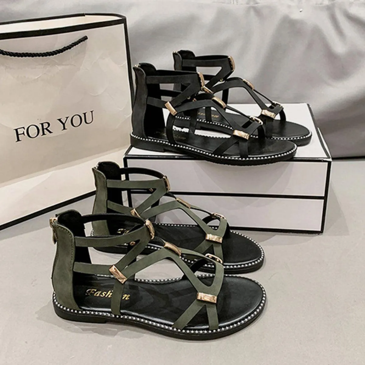 Back Zipper Closure Open Toe Flat Sandals