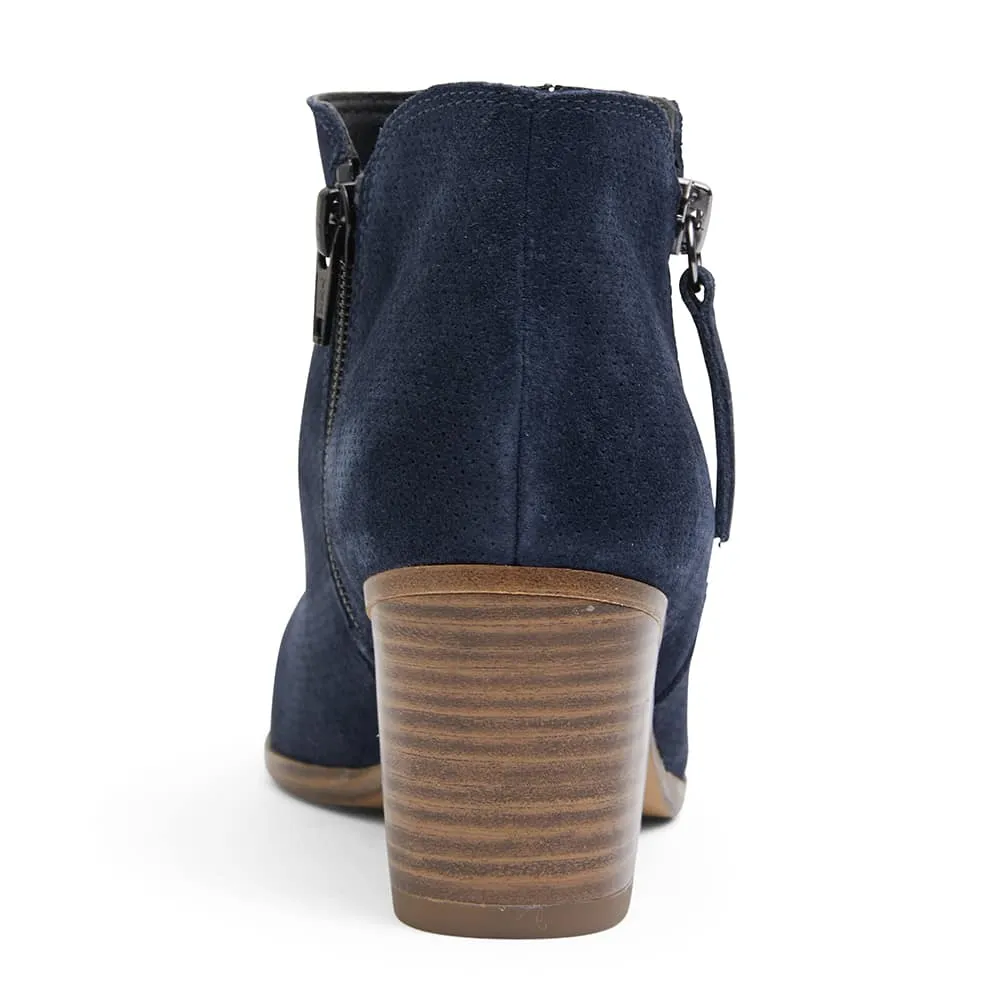 Dart Boot in Navy Suede