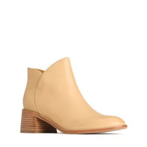 EOS Wylie Tan Leather