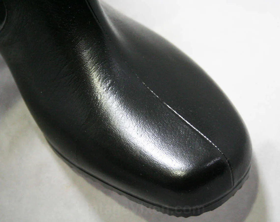 Size 6 WW Black Boots - Victorian Inspired - Authentic 50s Deadstock - Waterproof Vinyl Fleece Lined Winter - 50s Wide Width Ladies Shoe